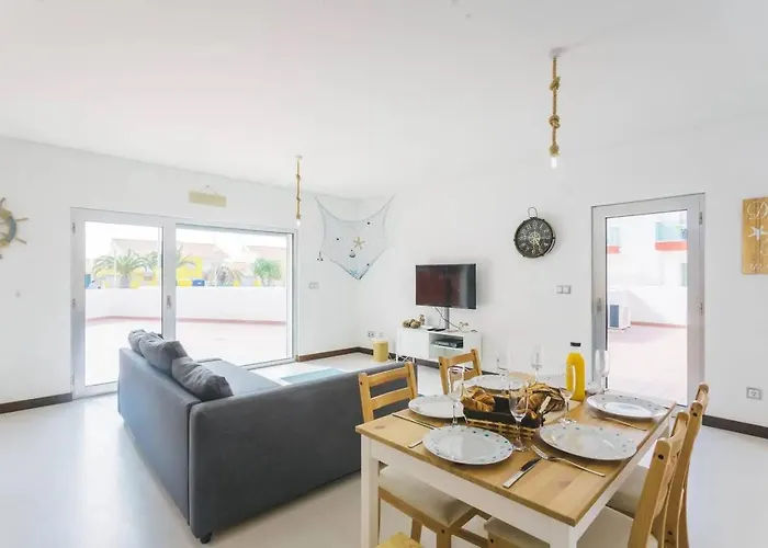 Lovely & New Apartamento Atouguia Da Baleia